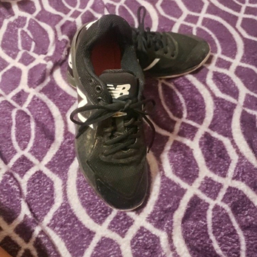 New balance baseball cleats sizr 9 to 9 1/2
